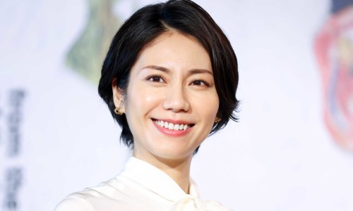阿托品滴眼液的副作用和危害-儿童滴硫酸阿托品滴眼液的副作用专区_阿托品一旦用了就不能停吗专区_阿托品滴眼液的副作用网